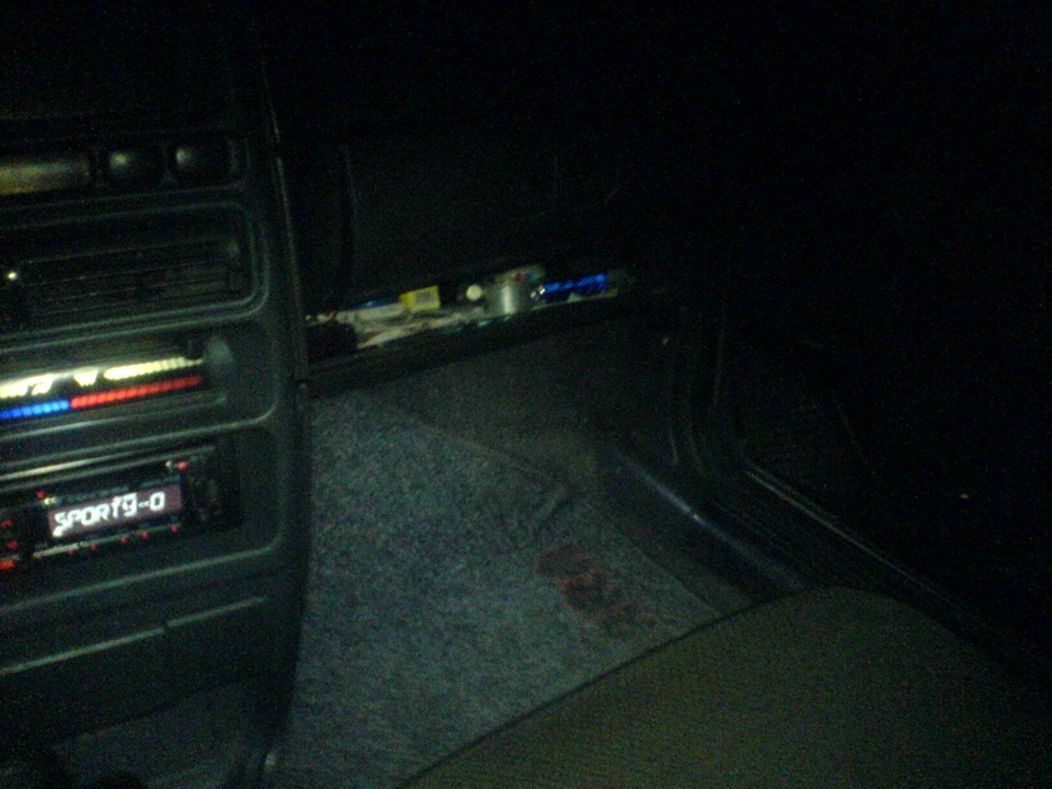 подсветка в ноги — Lada 2114, 1,5 л, 2006 года | электроника | DRIVE2