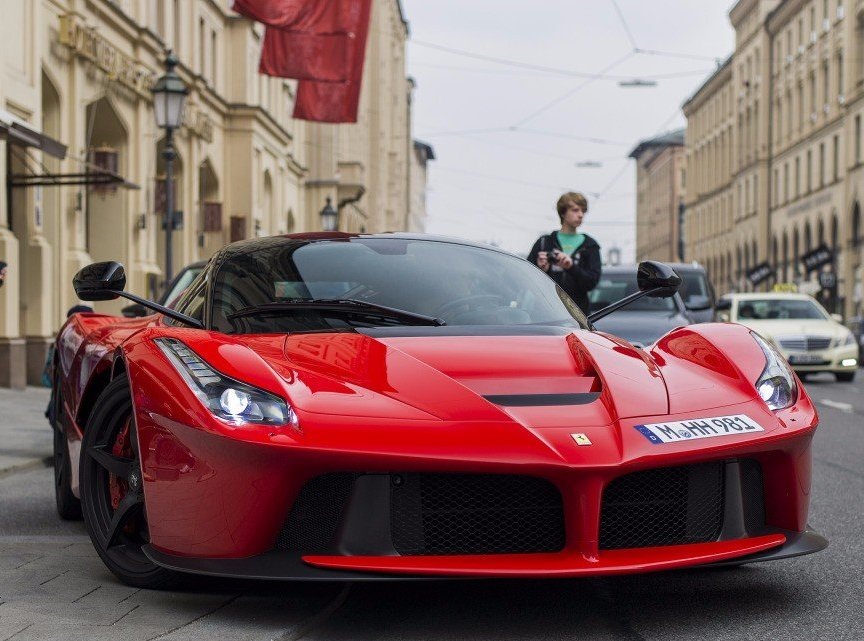 Феррари Безрукова. LAFERRARI перед. Феррари красная 4к. Феррари спот.