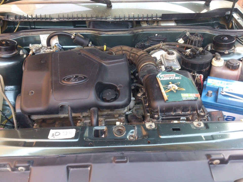 Ваз 2114 двигатель 1.5 8 клапанов. Моторный отсек ВАЗ 2114. ВАЗ 2114 супер авто под капотом.