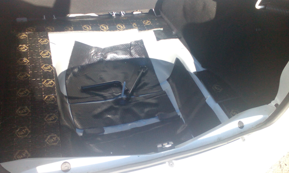 Фото в бортжурнале Renault Logan (2G)