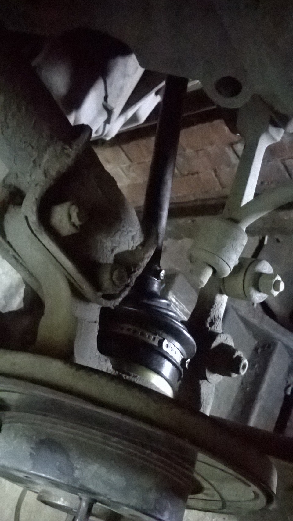 №23. Замена наружной гранаты, пыльников наружных и врутренних гранат ...