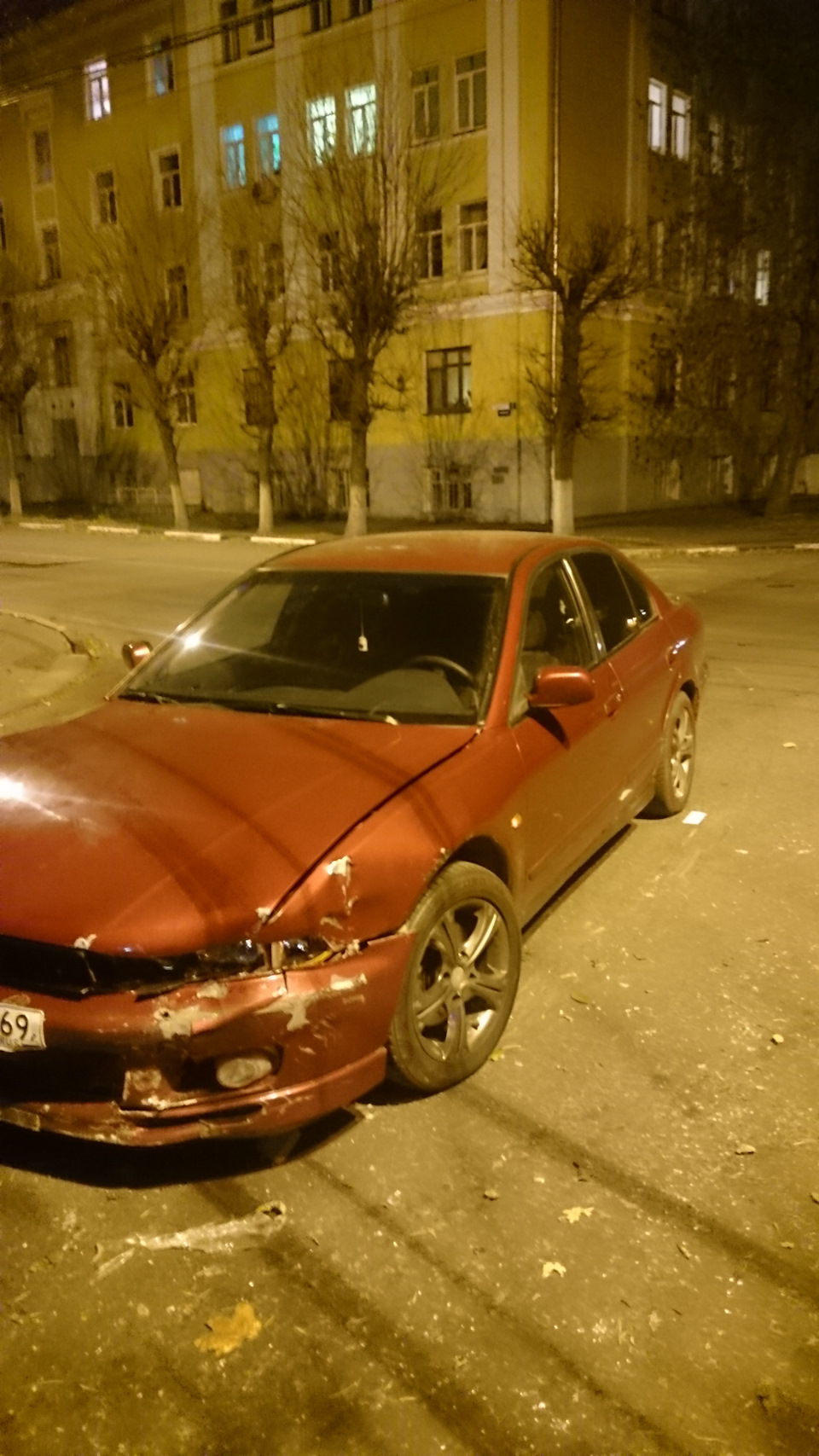 Разбил машину и тут понеслось… — Mitsubishi Galant (8G), 2,5 л, 1997 года |  ДТП | DRIVE2