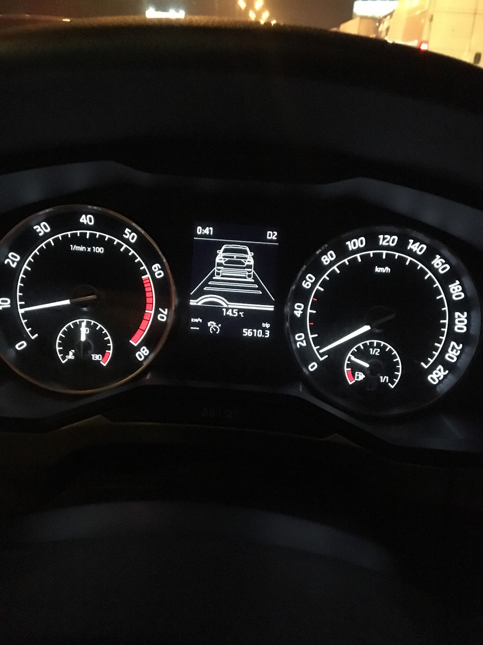 Установка адаптивного круиз контроля на Superb 3. Тизер — Skoda Superb ...