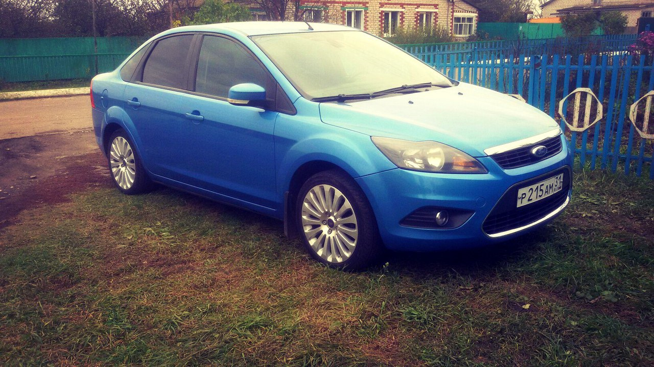 Ford Focus 2 седан синий