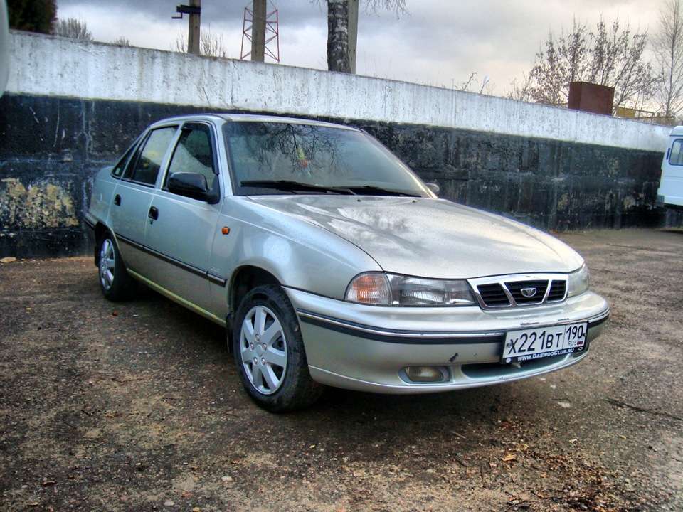 Нексия n100. Daewoo Nexia n100 серая. Daewoo Nexia n100 Silver. Дэу Нексия н100 серебристая. Нексия n100 90х.