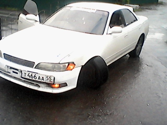 Вот такие дела, если не менять шаровую( — Toyota Mark II (90), 2 л ...