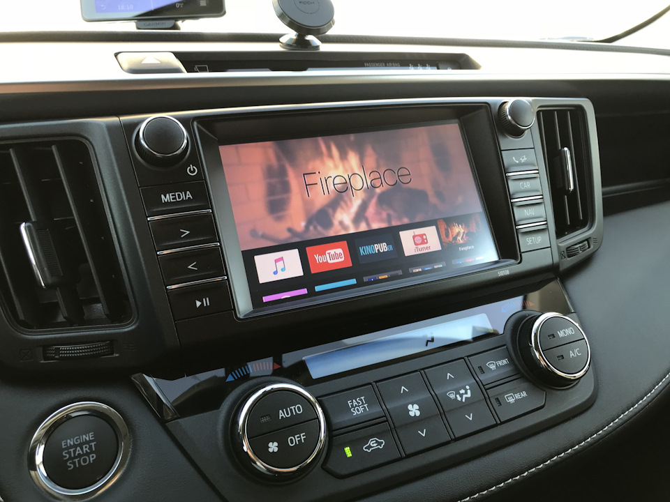 Заставка камин — Toyota RAV4 (IV)