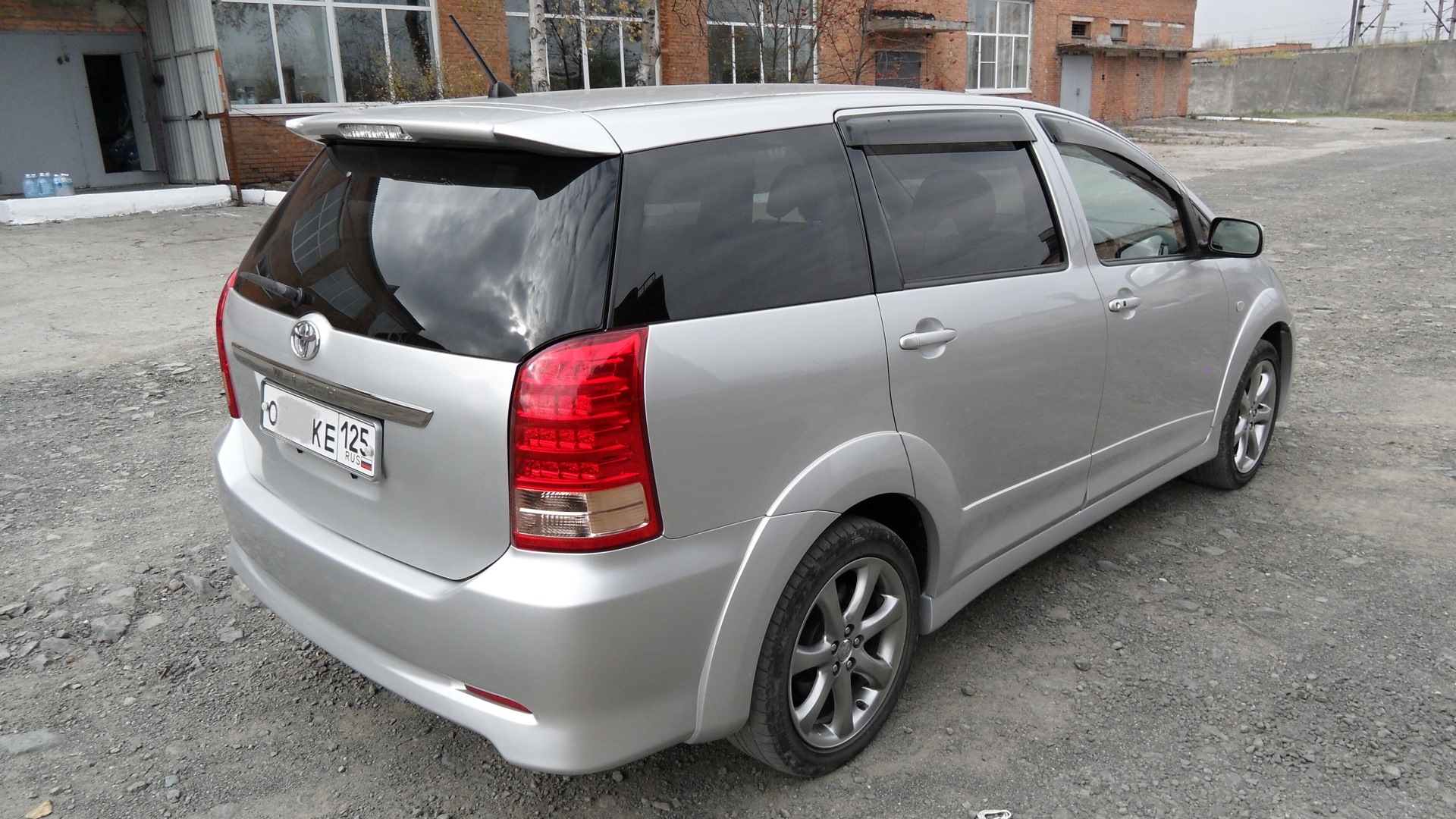 Toyota Wish 1f7