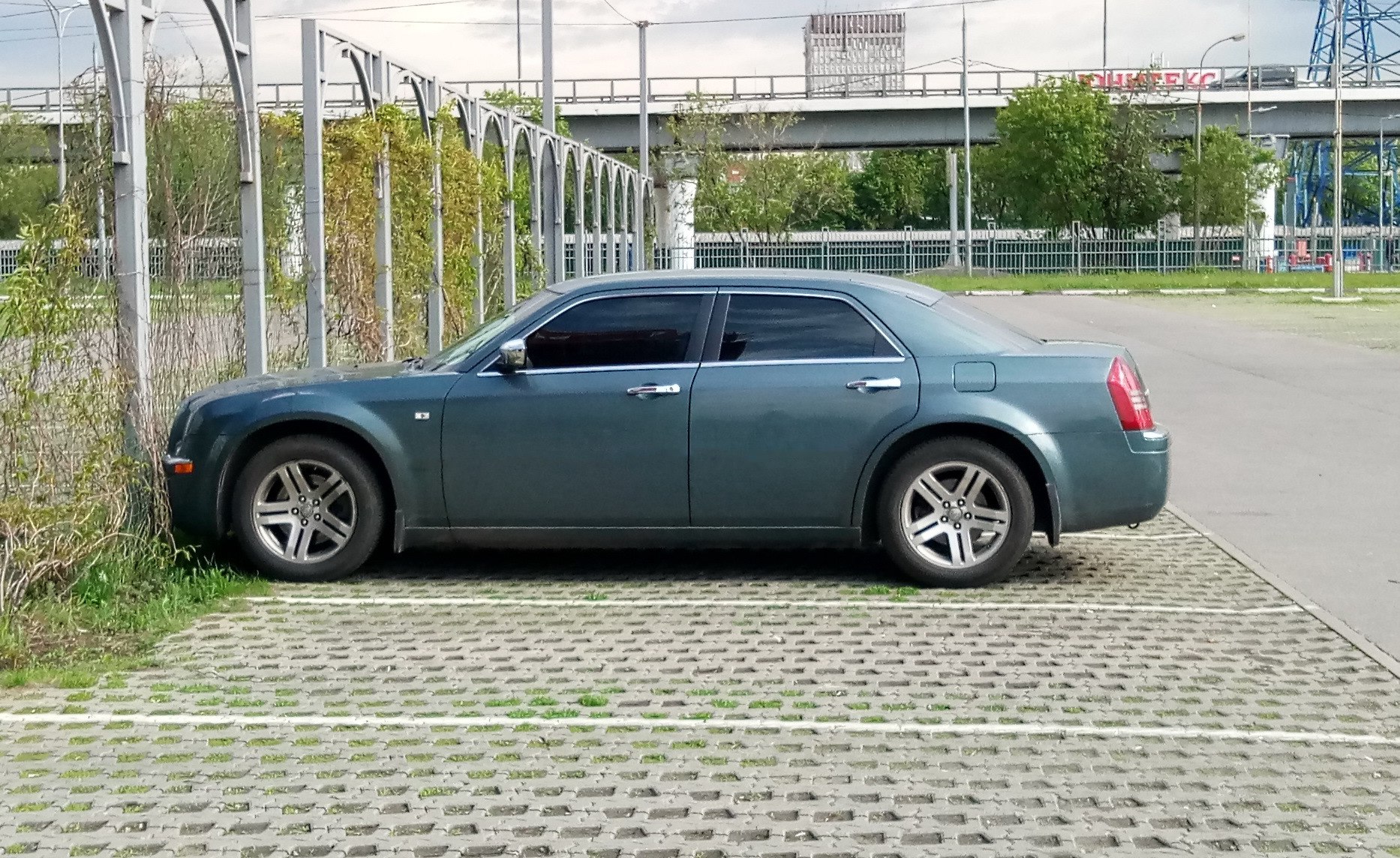 Chrysler 300c пропал звук