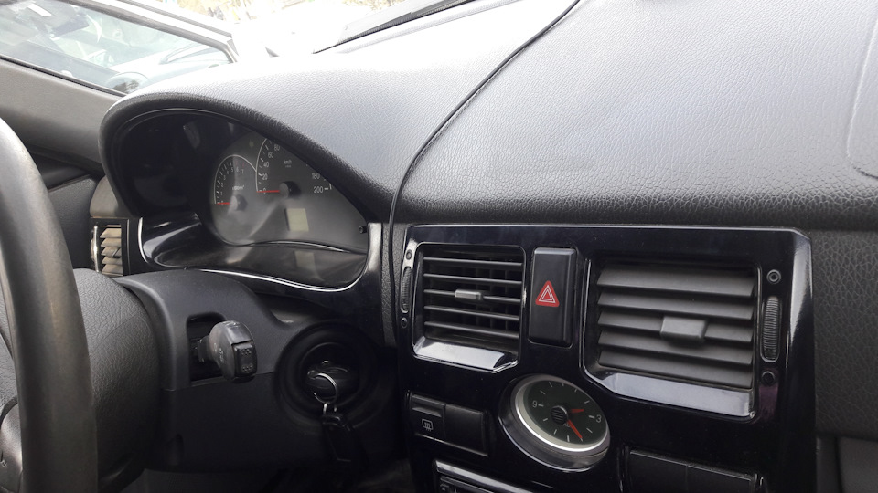 Падение оборотов на горячую ниже холостого — Lada Приора седан, 1,6 л ...