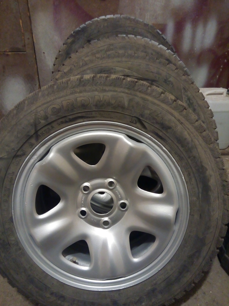 Покраска дисков, ревизия передних тормозов, регулировка фар — ГАЗ 31105 ...