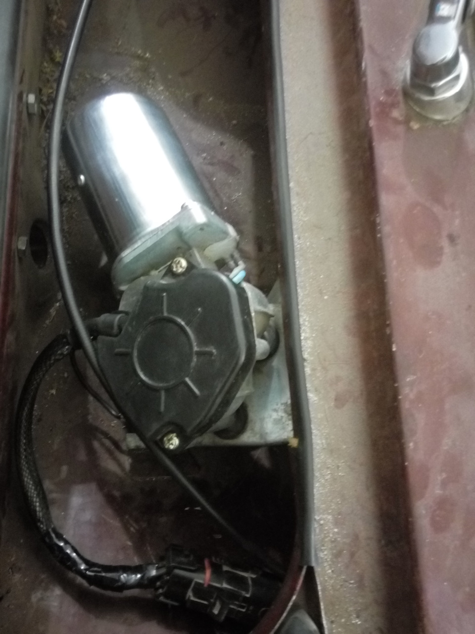 Мотор дворников 2110 и реле с регулировкой паузы на классику с ...