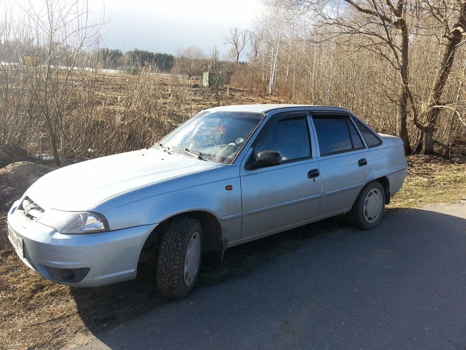 Daewoo Nexia серая