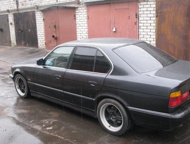 Родные 34. Диски БМВ м5 е34. БМВ Е 34 1991г. 20 Стиль БМВ е34. BMW e34 21 Style.