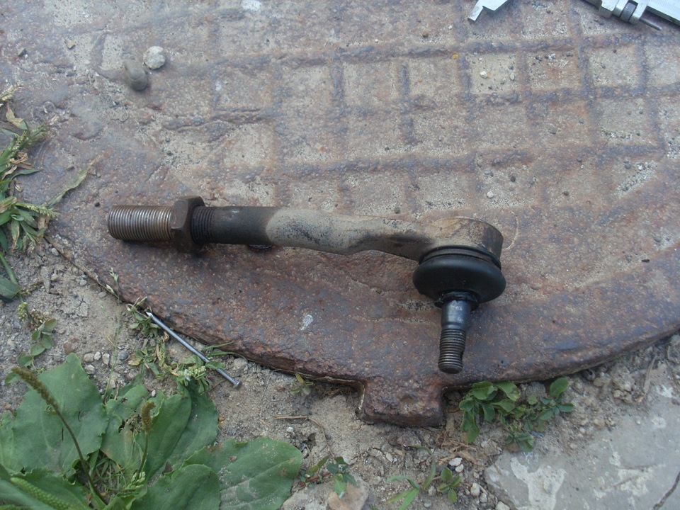 Замена рулевых наконечников. — Lada 2114, 1,6 л, 2007 года | запчасти ...