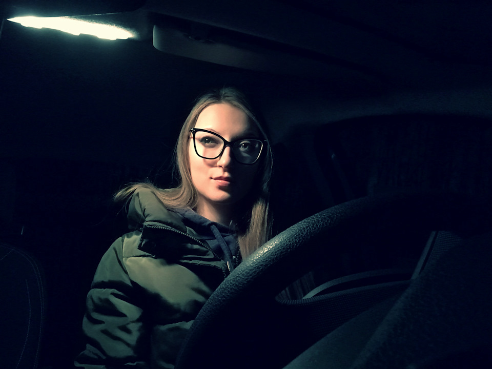 Масло на клапанной крышке — Renault Logan (2G), 1,6 л, 2015 года ...