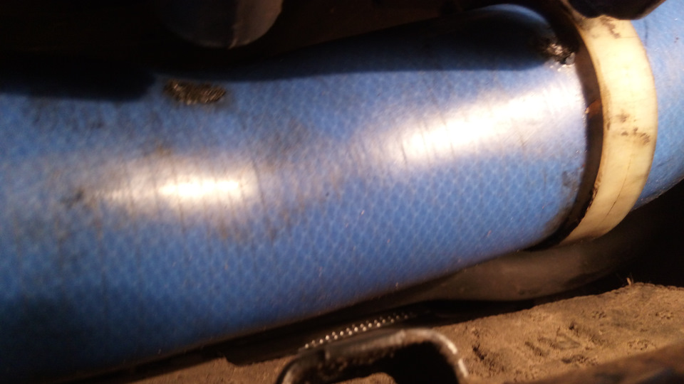 Ох уж эти патрубки! — Land Rover Freelander 2, 2,2 л, 2008 года ...