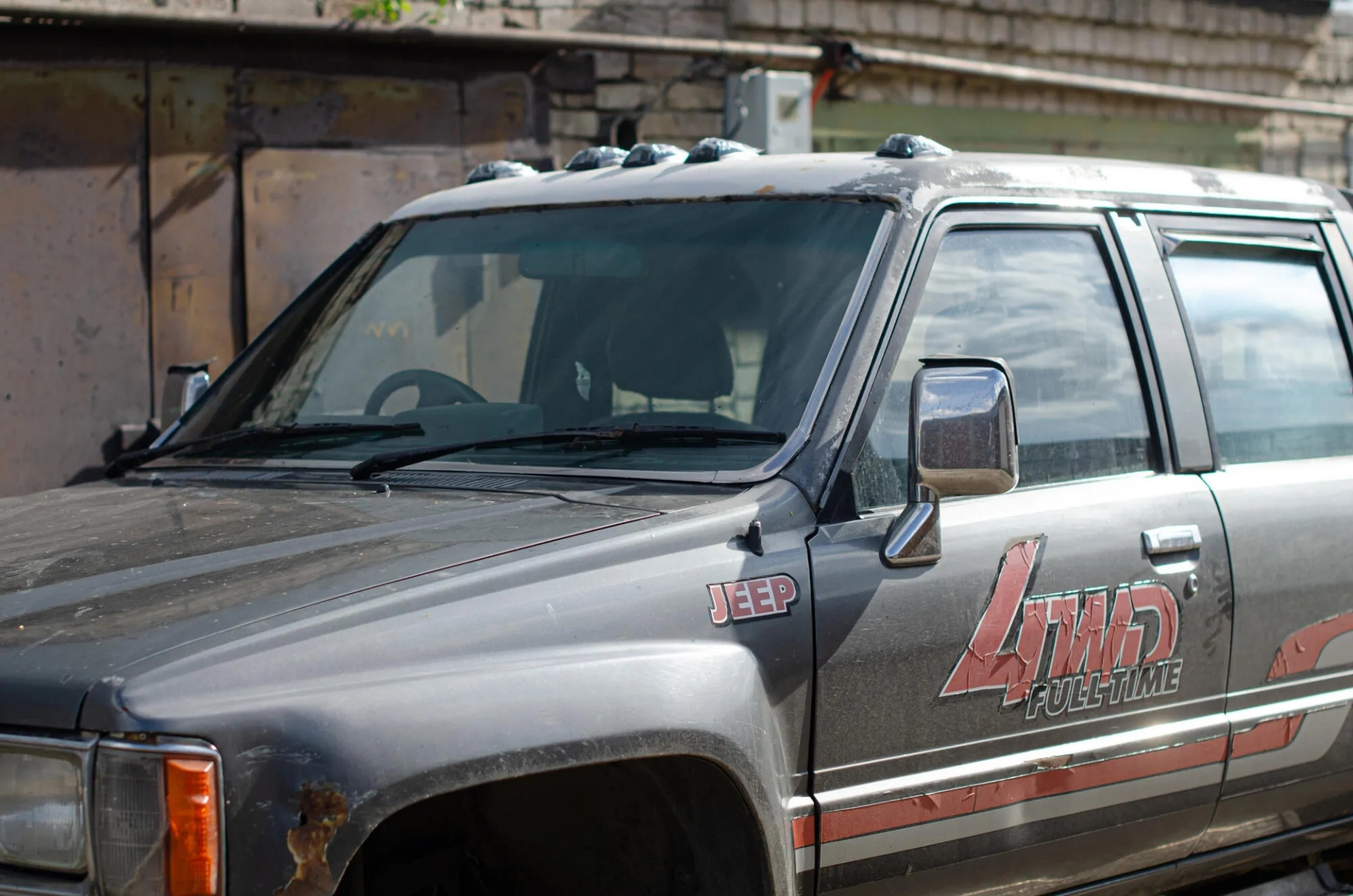 Габариты на крышу — Toyota Hilux (4G), 2,4 л, 1987 года | стайлинг | DRIVE2