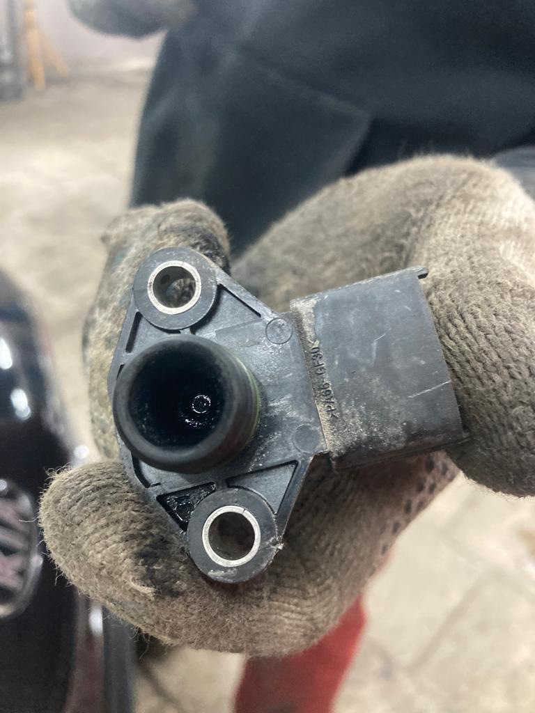 Чистка ЕГР и датчика наддува — KIA Sportage (4G), 2 л, 2019 года ...