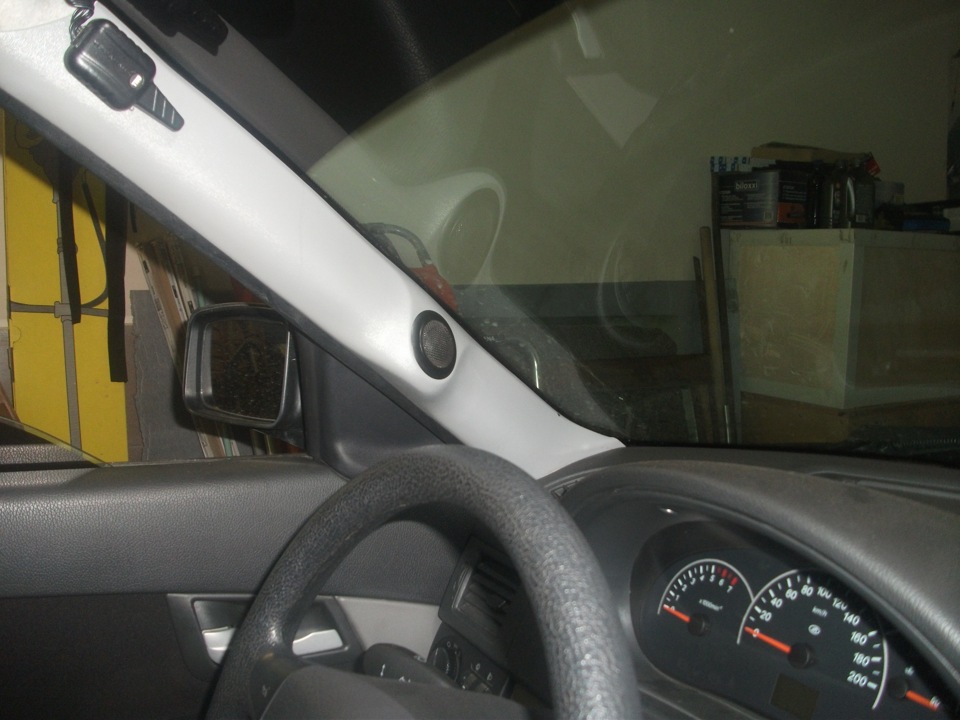 Багажник — Lada Приора хэтчбек, 1,6 л, 2011 года | автозвук | DRIVE2
