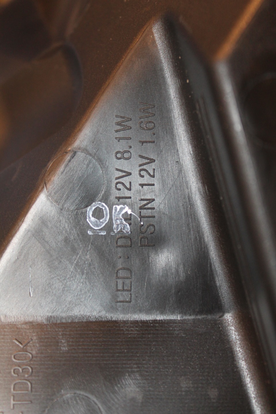 12 V — KIA Ceed SW (2G)