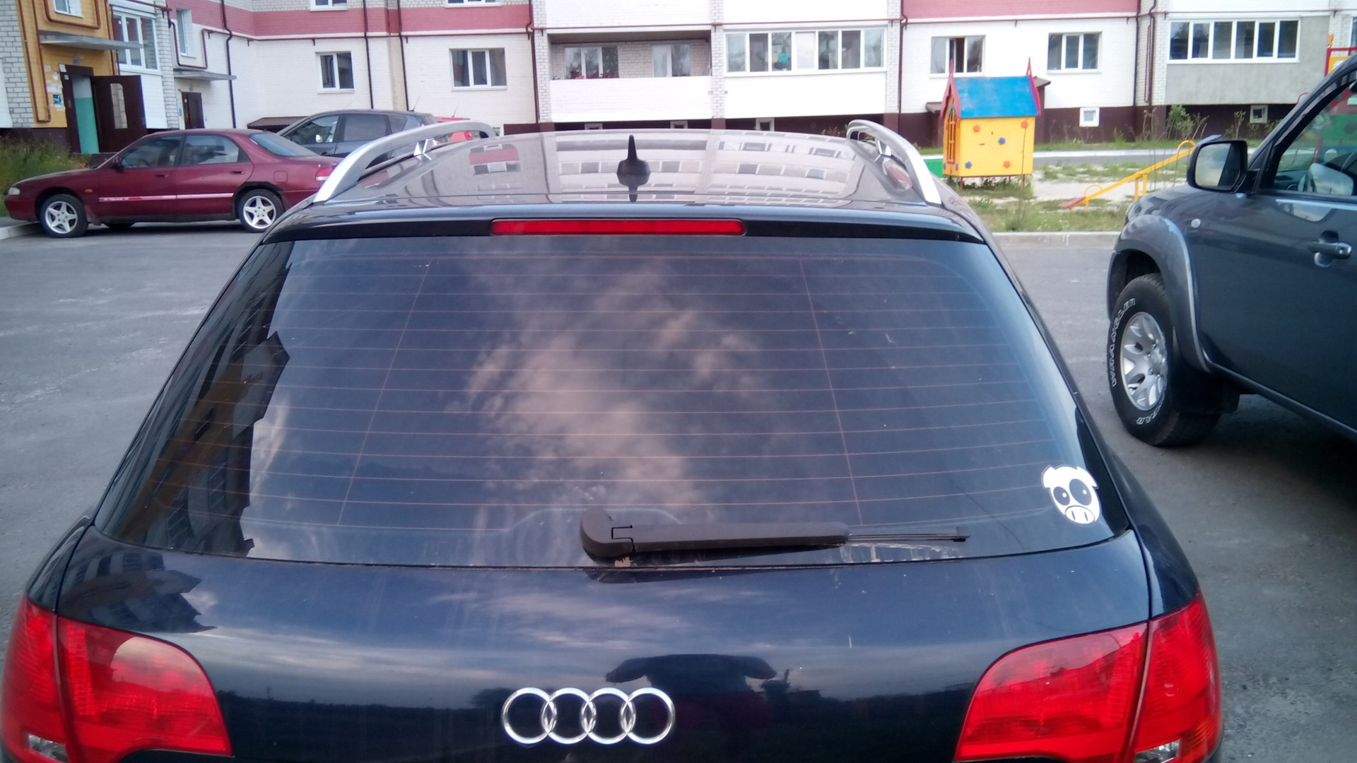 Замена заднего дворника Audi A4 — (B6/B7) — Audi A4 Avant (B7), 2 л, 2007  года | поломка | DRIVE2