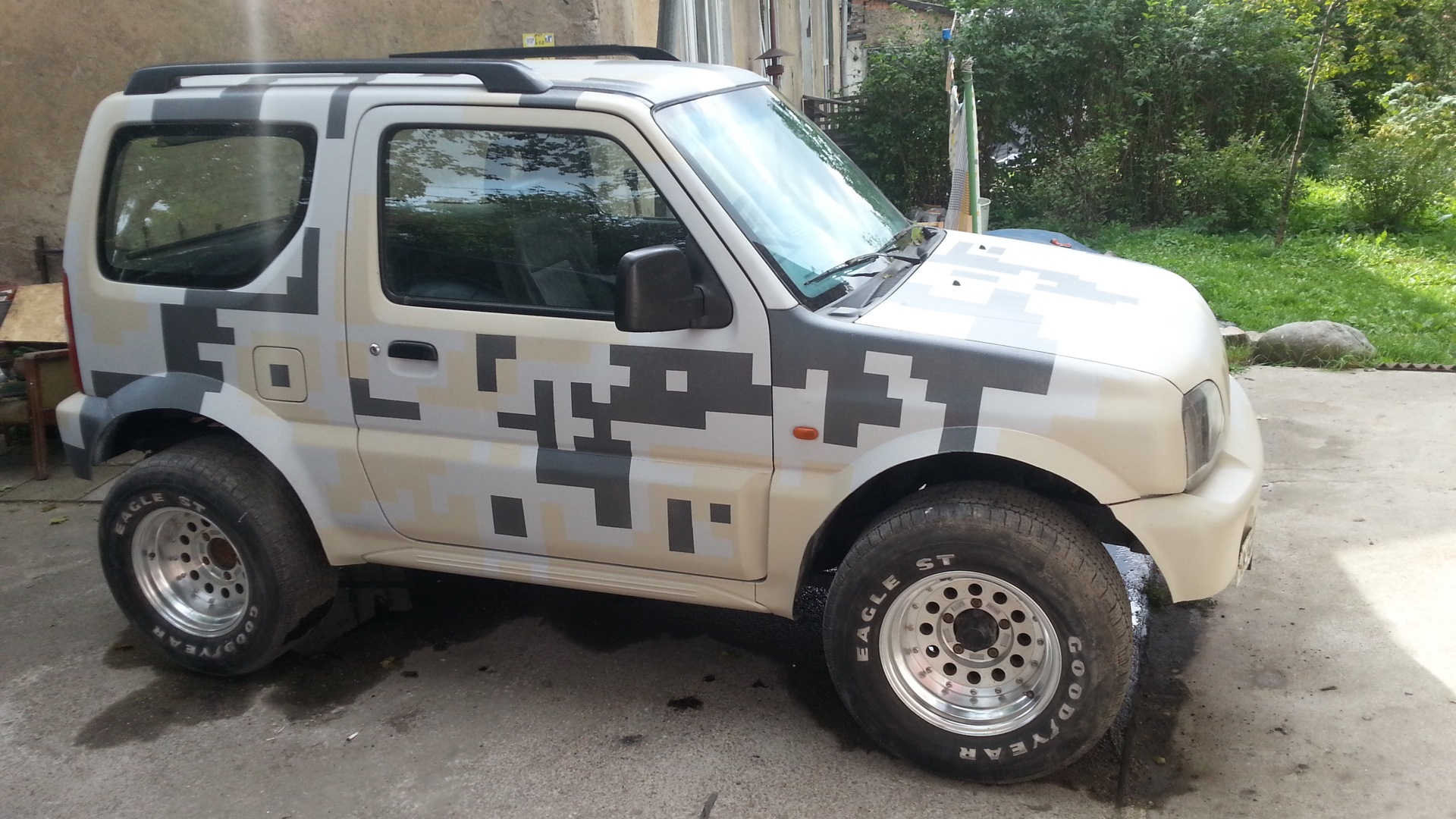 Suzuki Jimny хаки