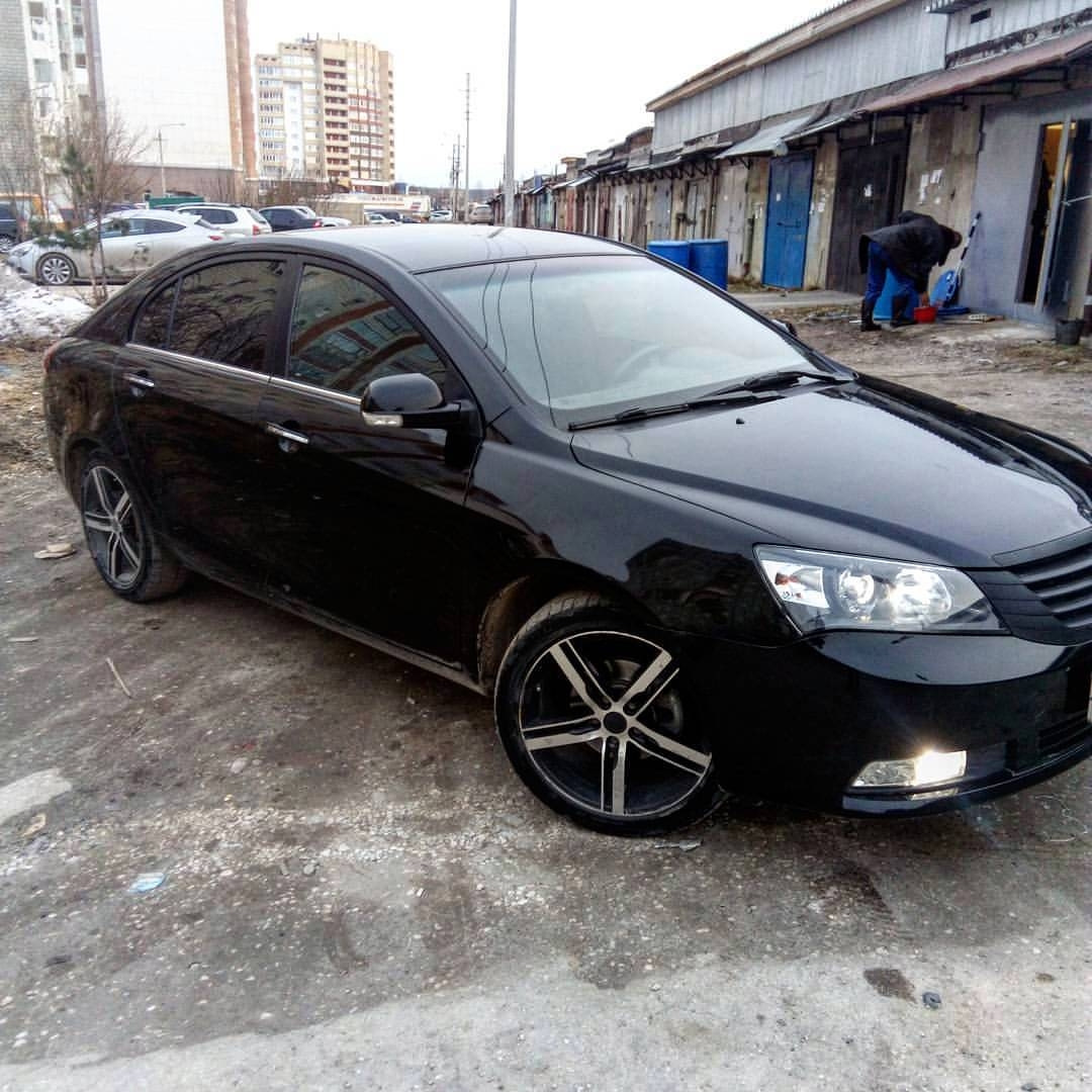 Geely Emgrand ec7 черный под мерс