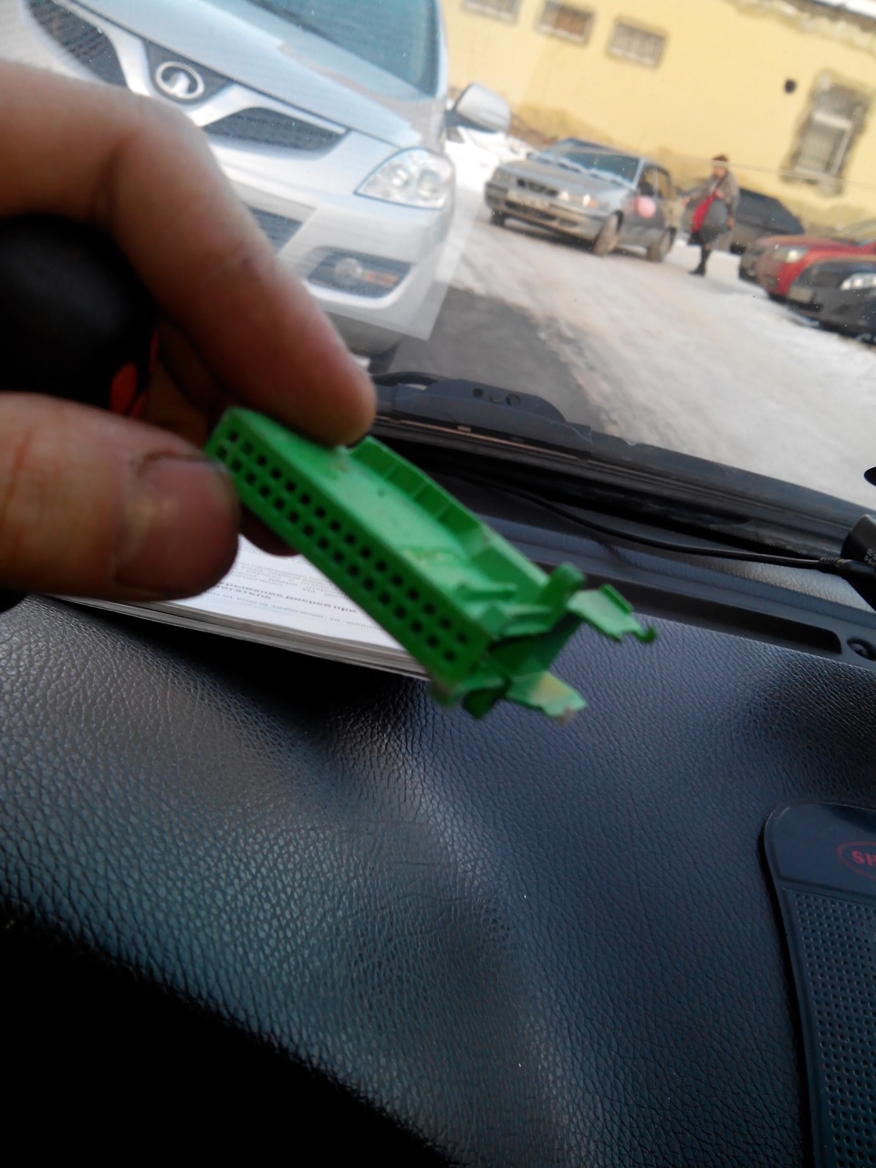 пропала зарядка! — Lada Приора седан, 1,6 л, 2008 года | электроника ...