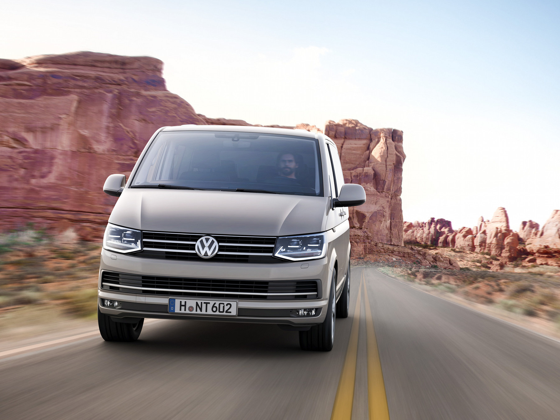 Volkswagen Multivan т6 1 микроавтобус