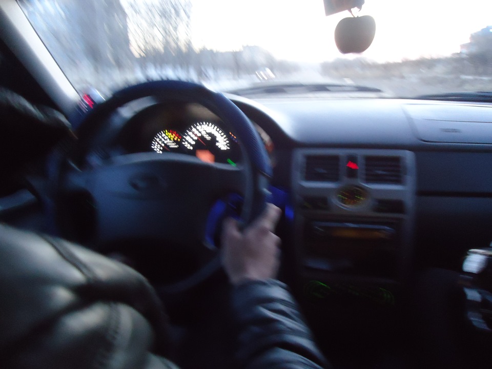 Спидометр в белом. — Lada Приора хэтчбек, 1,6 л, 2010 года | покатушки ...