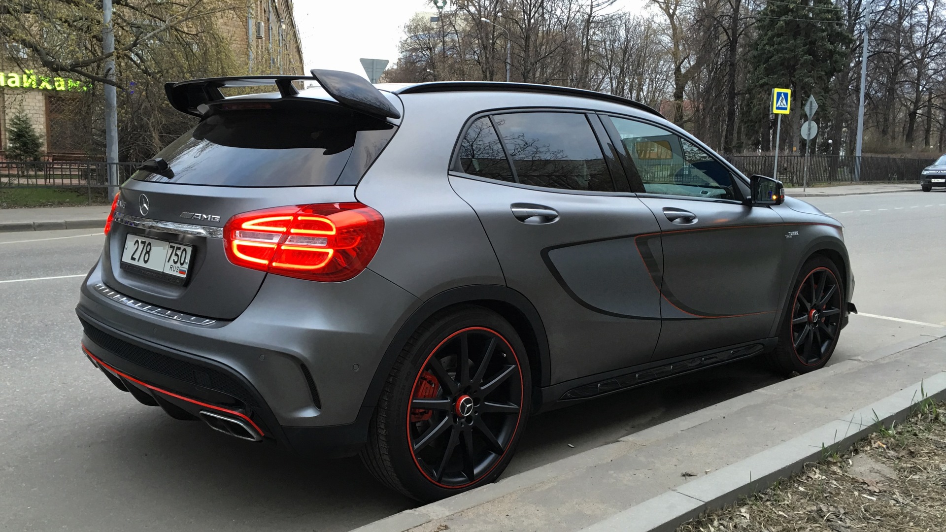 Mercedes-Benz GLA 45 AMG 2.0 бензиновый 2015 | AMG для маленьких =) на  DRIVE2