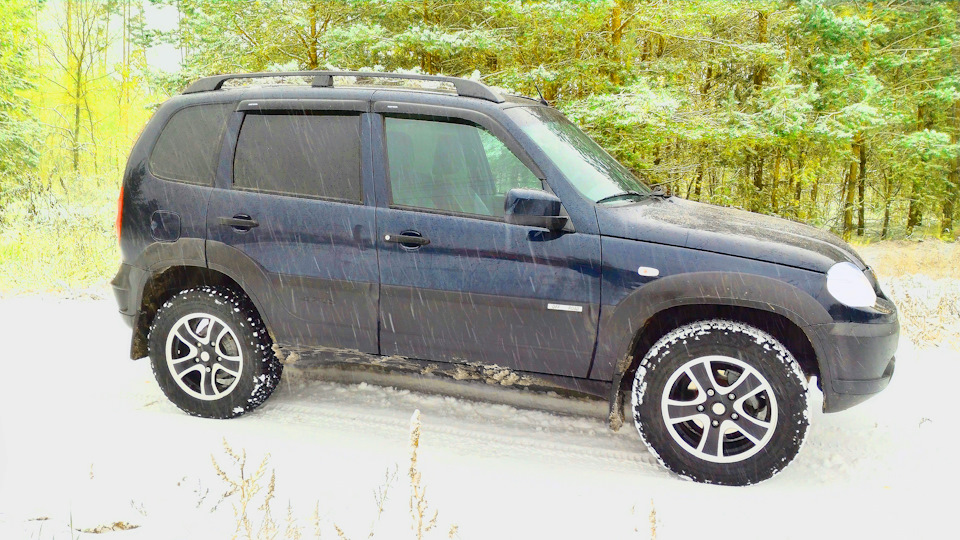 nokian hakka green chevrolet niva