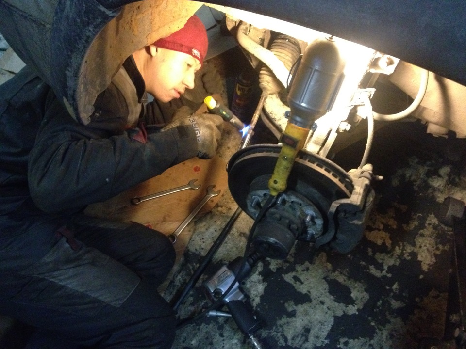 Замена пыльников рулевой рейки — Nissan Pathfinder (2G), 3,3 л, 1998 ...