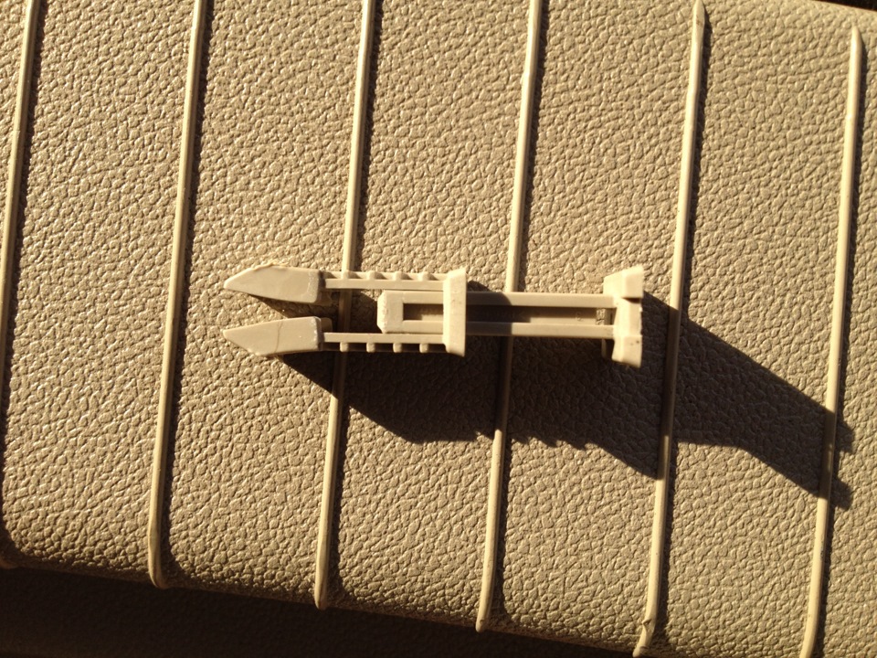 Регулировка двери багажника — Mercedes-Benz A-Class (W169), 2 л, 2008 ...