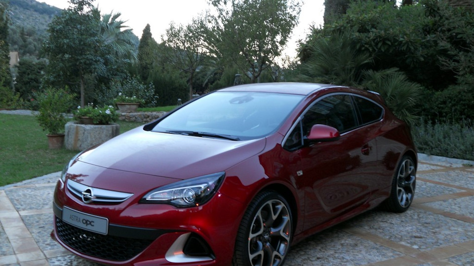 Opel Astra Tuning 2012