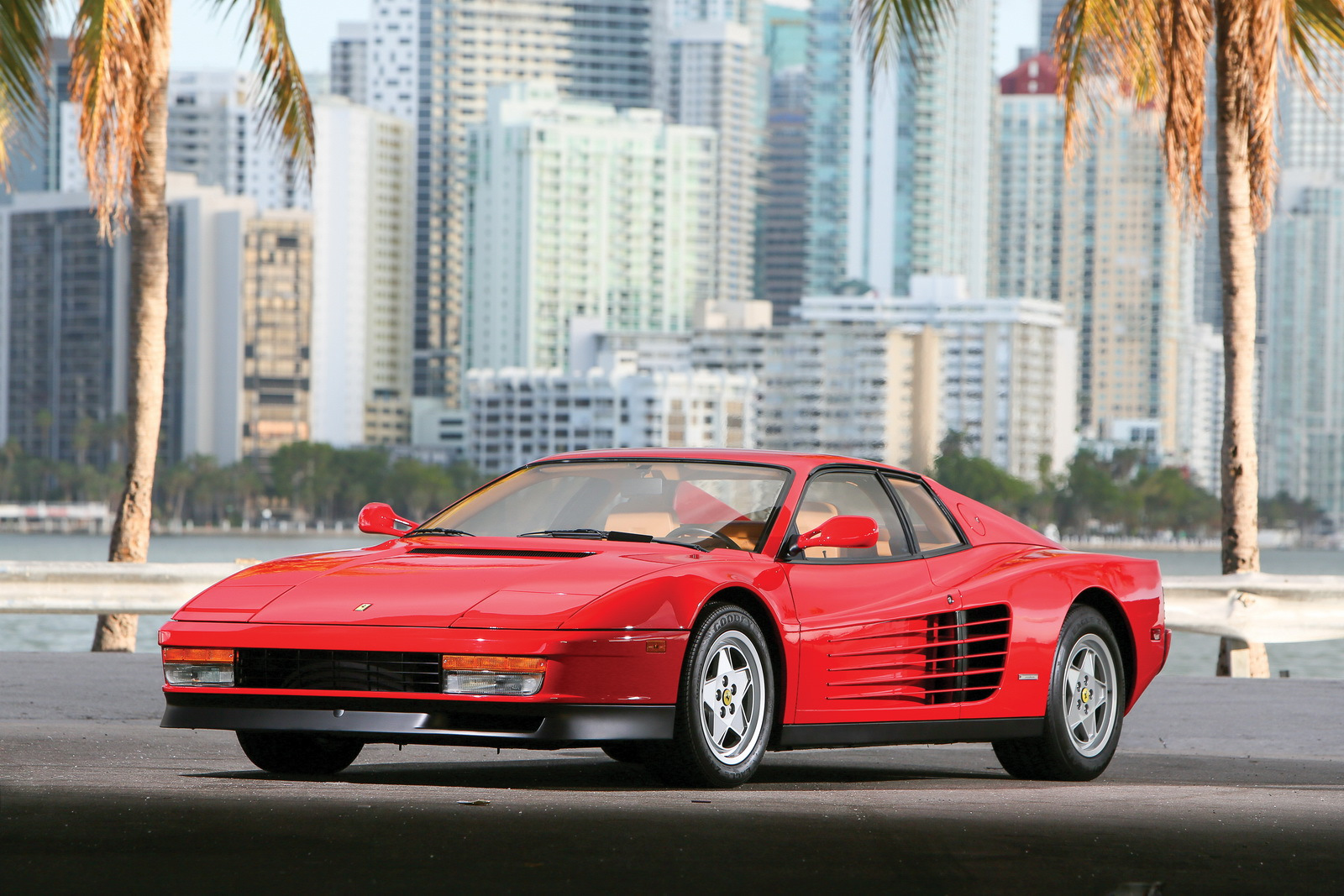 Ferrari Testarossa Black