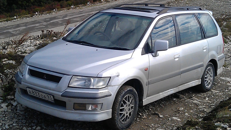 Мицубиси шариот 2. Митсубиси Шариот, 2.4. Mitsubishi Chariot GDI. Мицубиси Шариот 2001. Мицубиси Chariot.