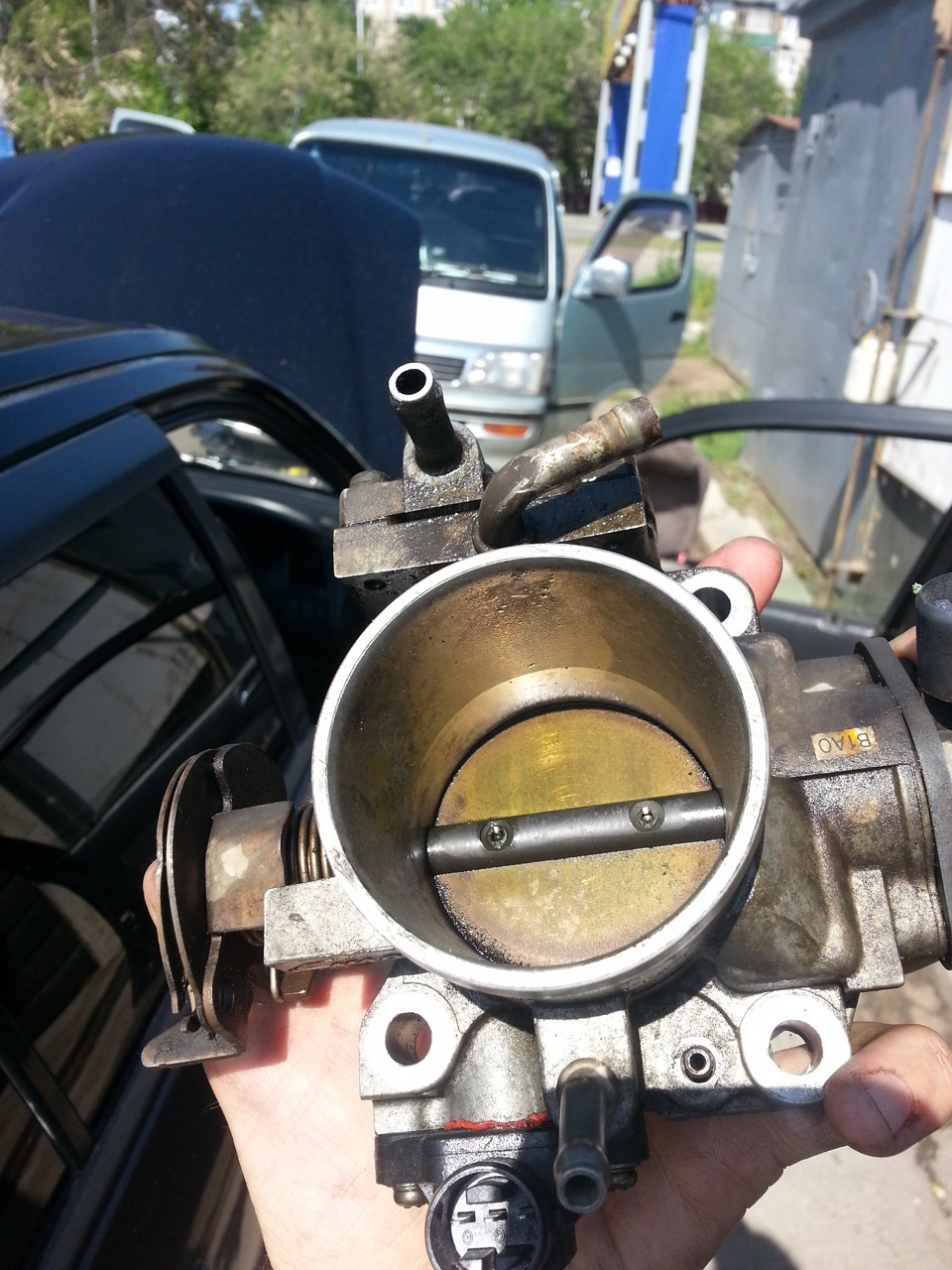 Решил почистить дросель и впускной коллектор. — Honda Accord Wagon (6G ...