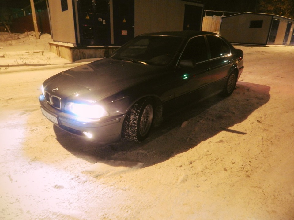 Даже на зимних катках она смотрится гармонично. — BMW 5 series (E39)