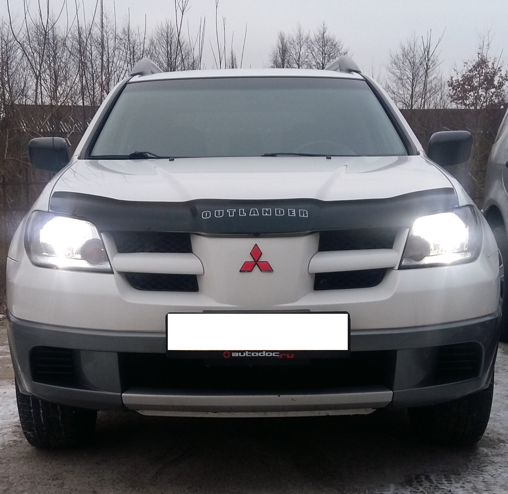 Светодиодные лампы. Регулировка света фар — Mitsubishi Outlander (1G), 2,4  л, 2004 года | электроника | DRIVE2