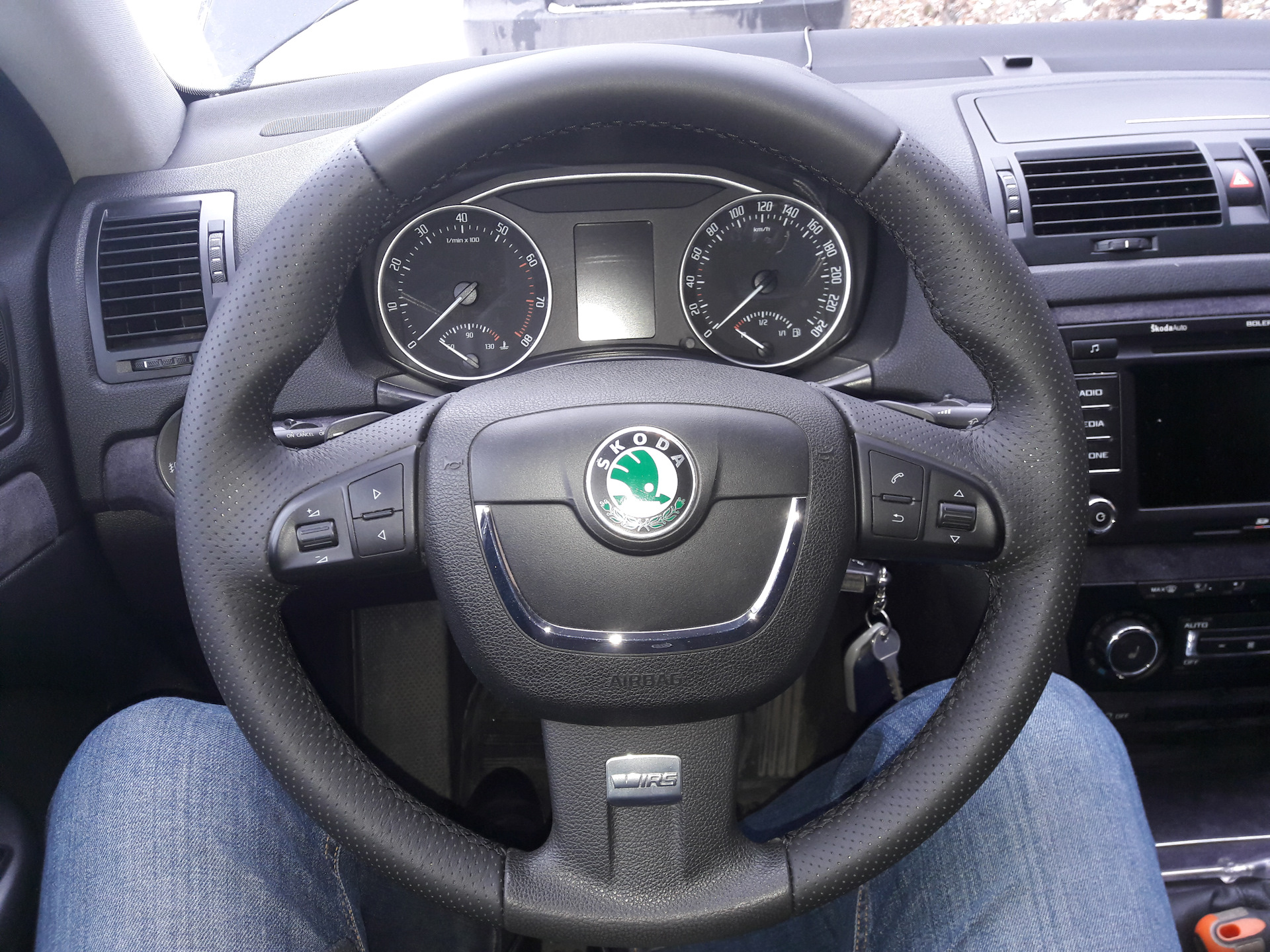Руль octavia a5. Skoda Octavia a8 RS Steering Wheel.