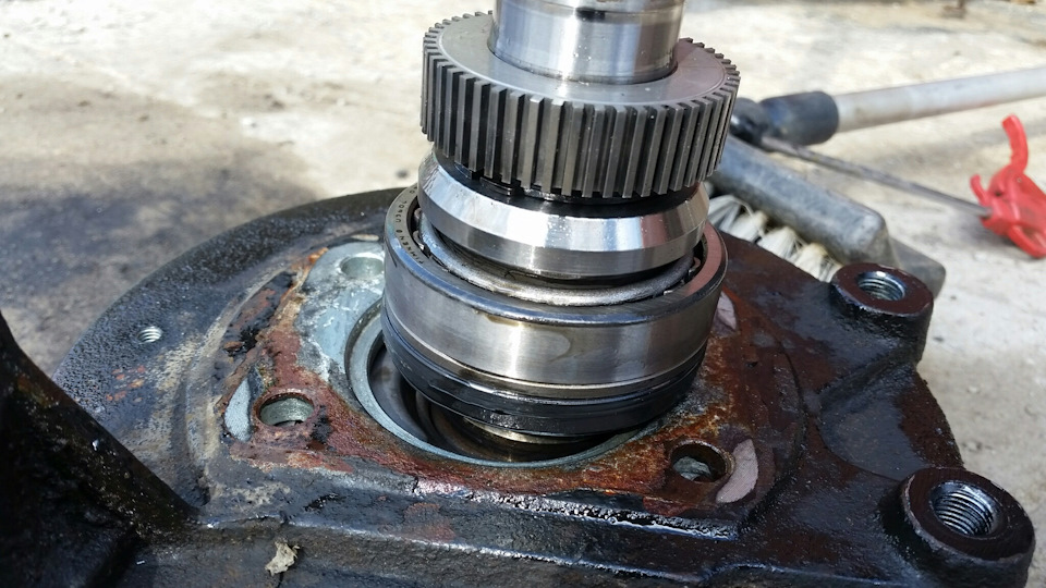 Решился разобрать заднюю ступицу. — ТагАЗ Tager 3D, 2,9 л, 2010 года ...