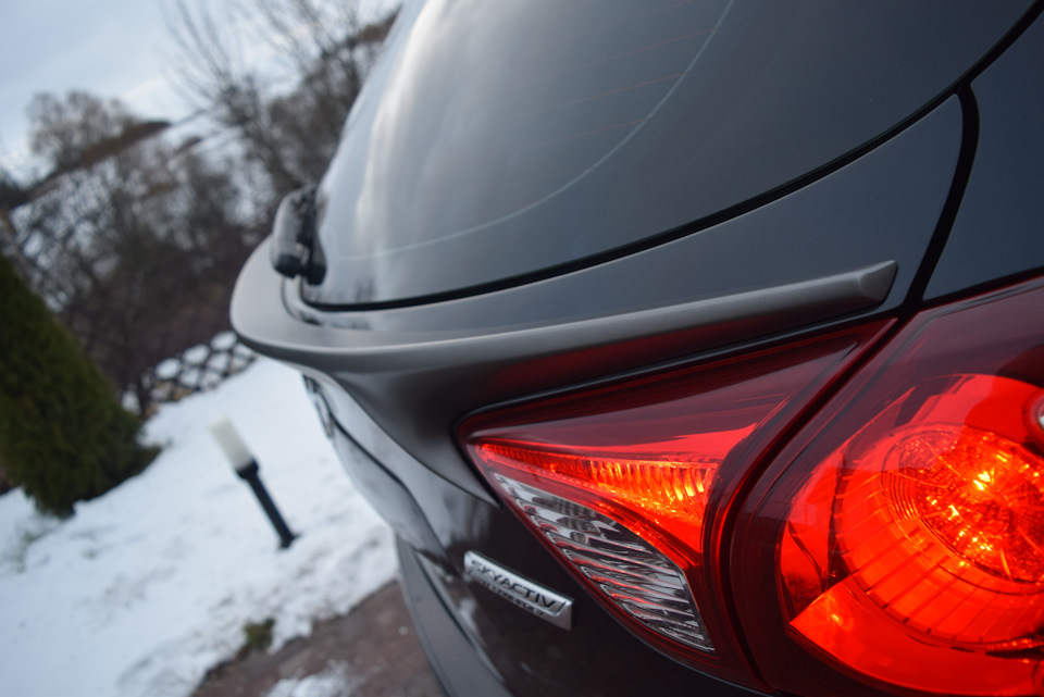 Как снять спойлер мазда сх 5 Установленный спойлер для МАЗДЫ СХ-5 - Mazda CX-5 (1G), 2 л, 2011 года аксессуар