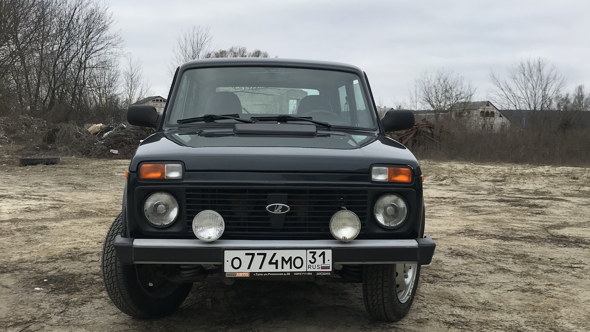 Lada 4x4 3D 1.7 бензиновый 2015 | ВАЗ 21214 на DRIVE2