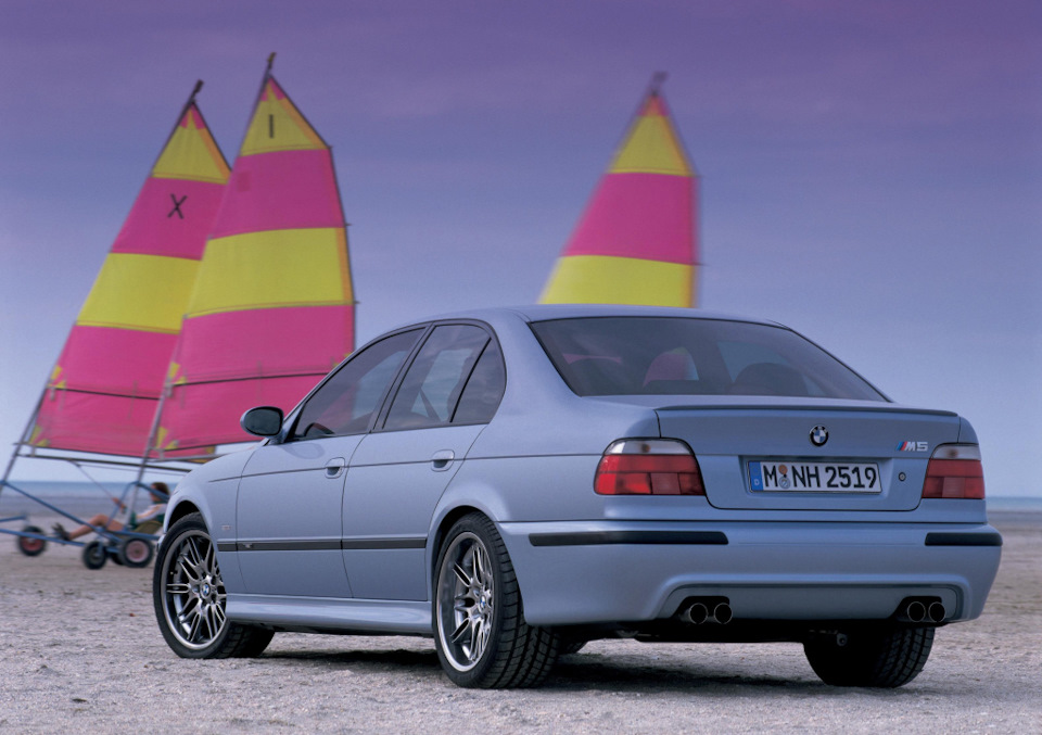 Фото в бортжурнале BMW M5 (E39)