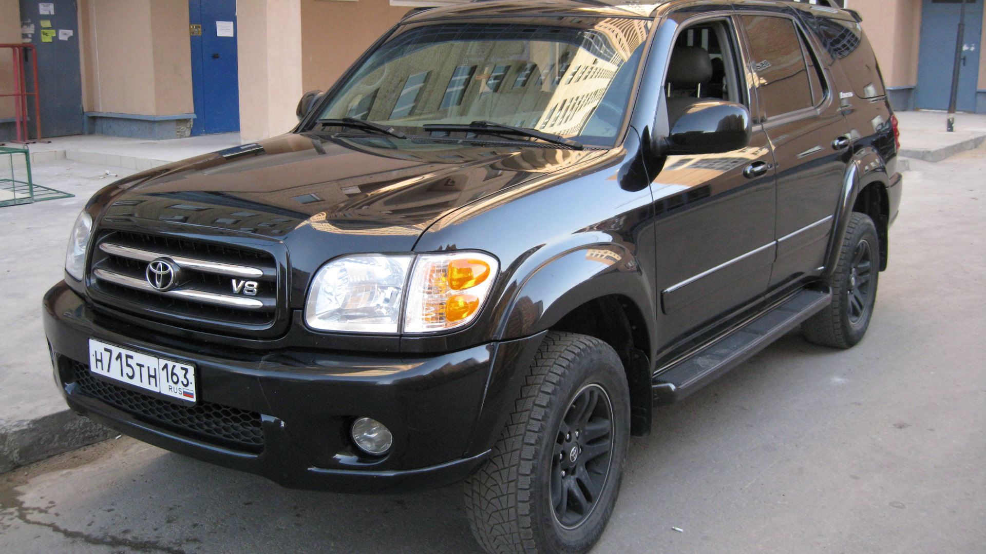 Toyota Sequoia 1