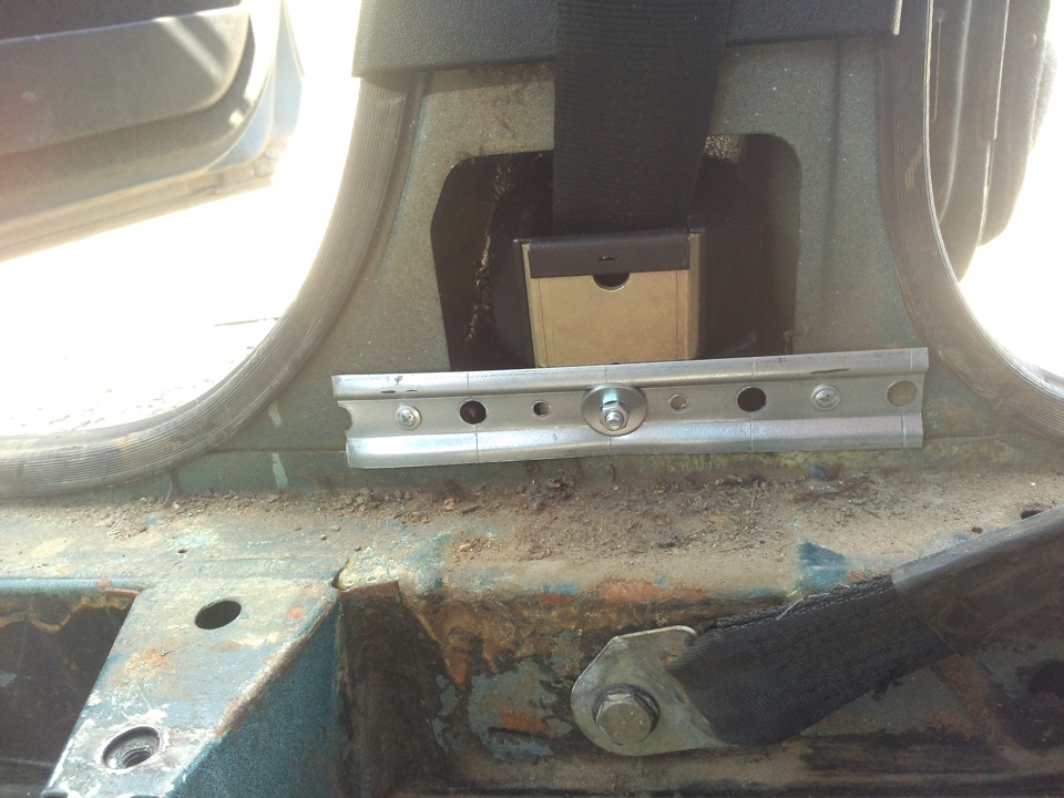 Инерционный ремень безопасности — Москвич 2141, 1,7 л, 2000 года ...