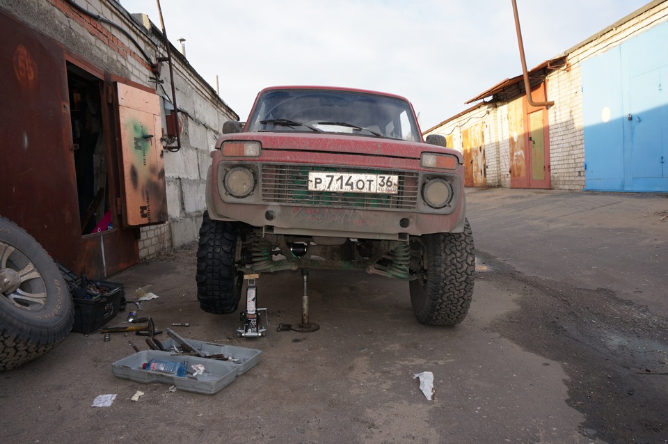 Установка форвард на ниву. Forward Safari 500 33x12.5 r15.