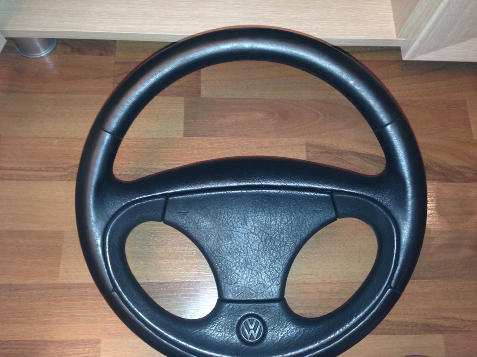 Восстановление кожи на руле — Volkswagen Corrado, 1,8 л, 1991 года ...